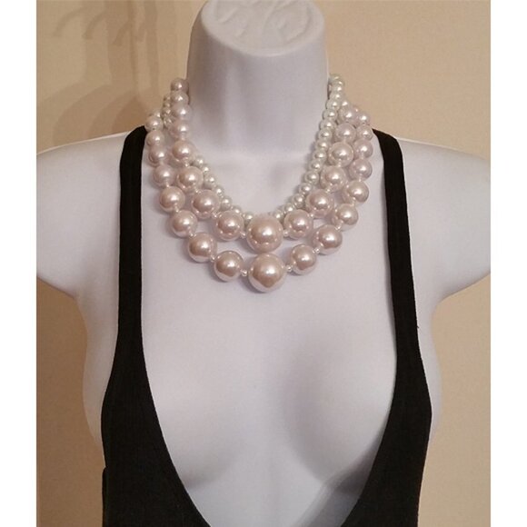 BUNDLE lot 2 faux pearl necklaces statement look - Picture 1 of 3